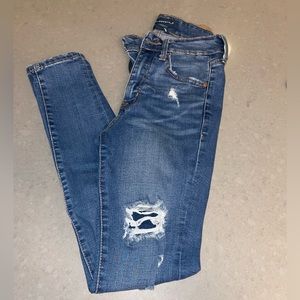 Aeropostale medium wash ripped high rise skinny jeans jeggings size 2